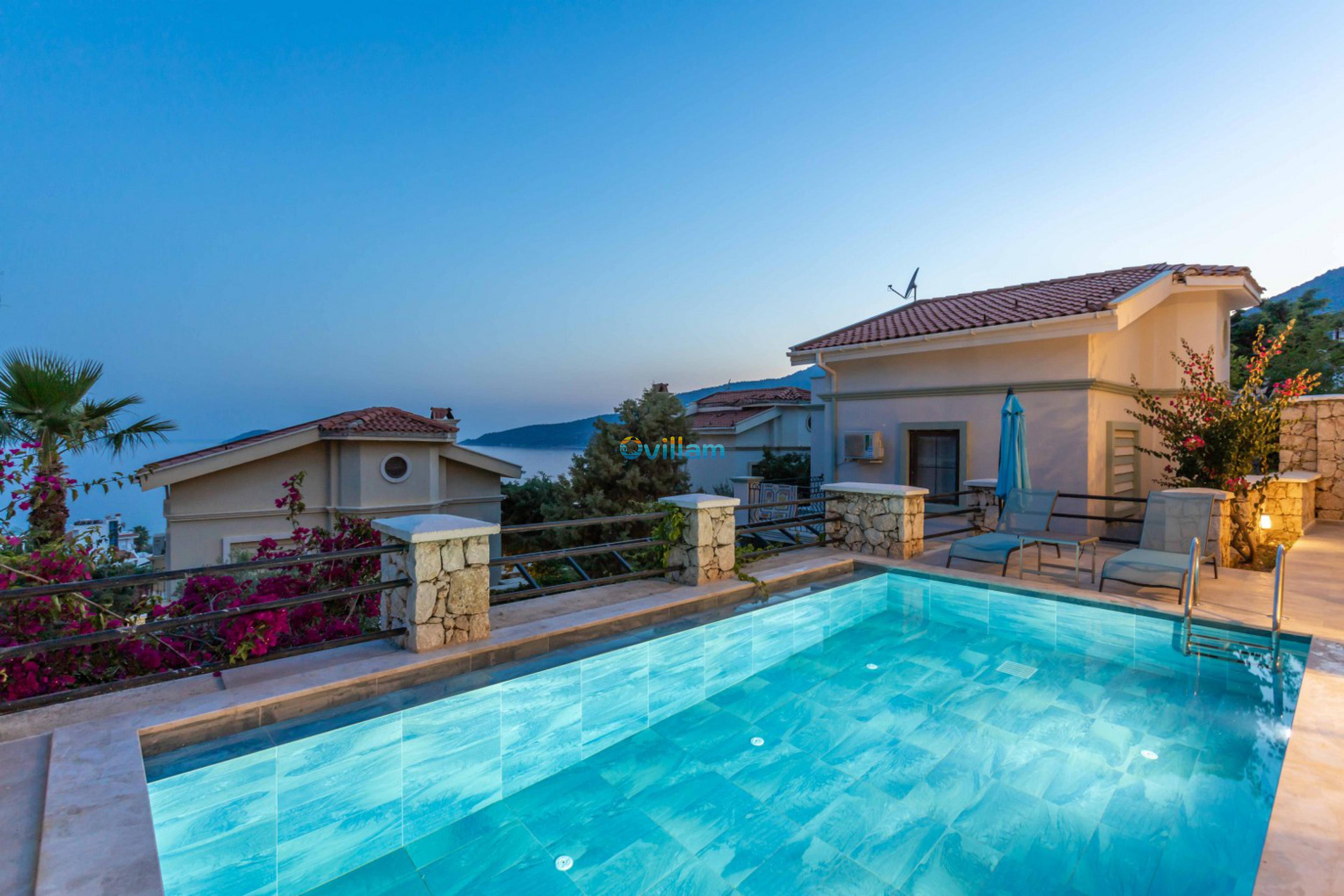 villa-unique-3_869.jpg