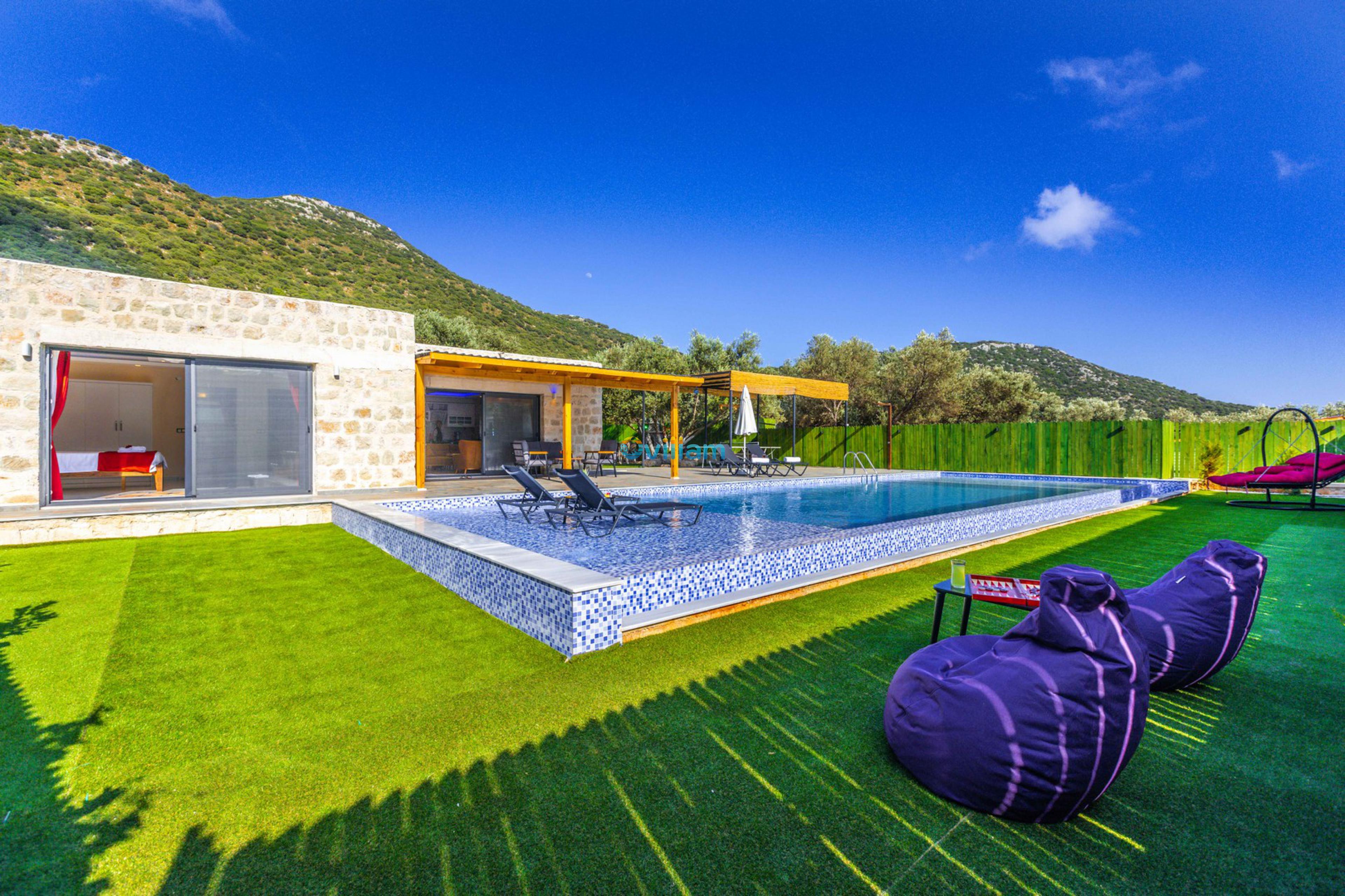 villa-hayit-1_935.jpg