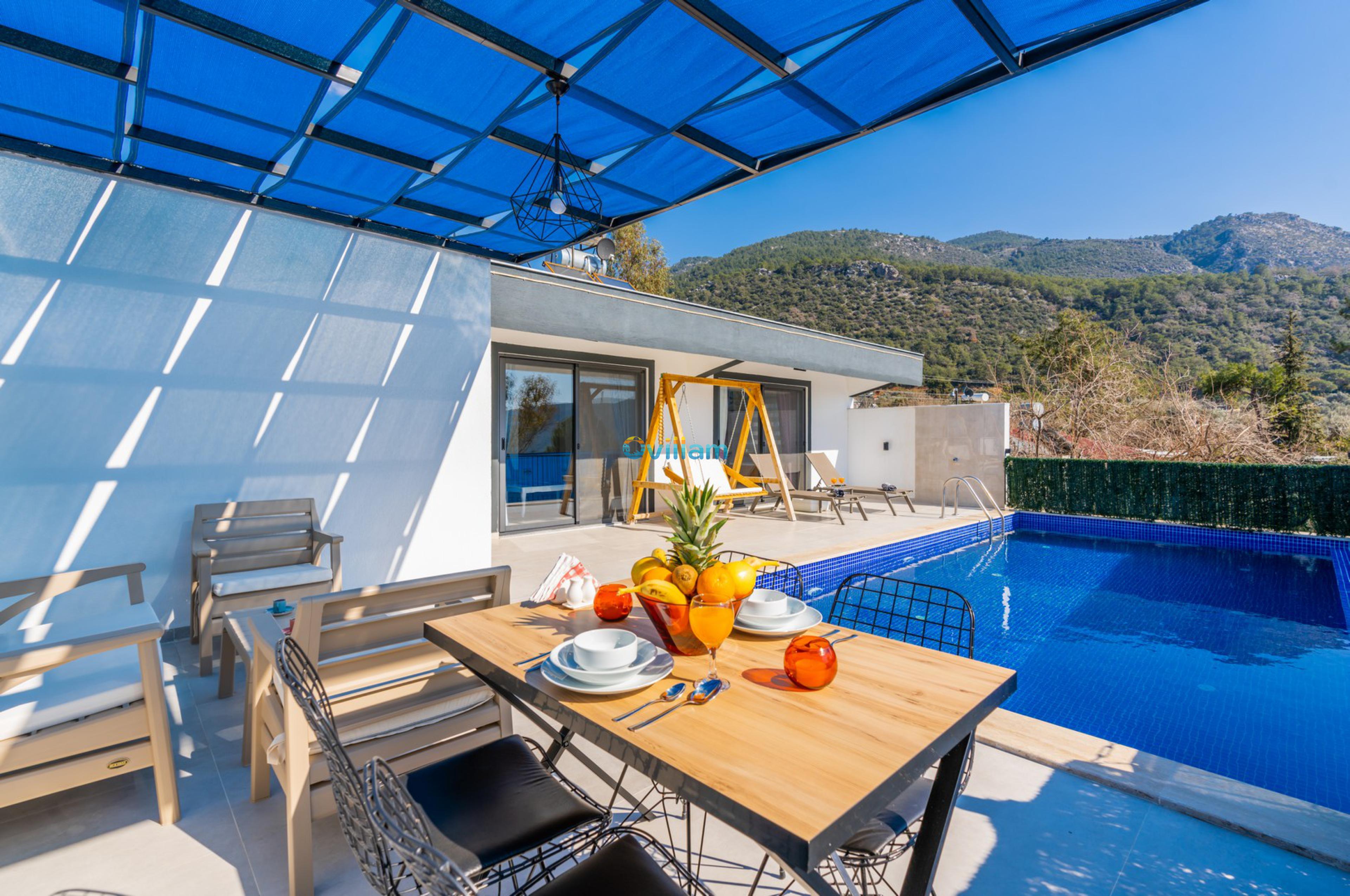 ViLLA-ROSE-cAYKoY_00014_582.jpg