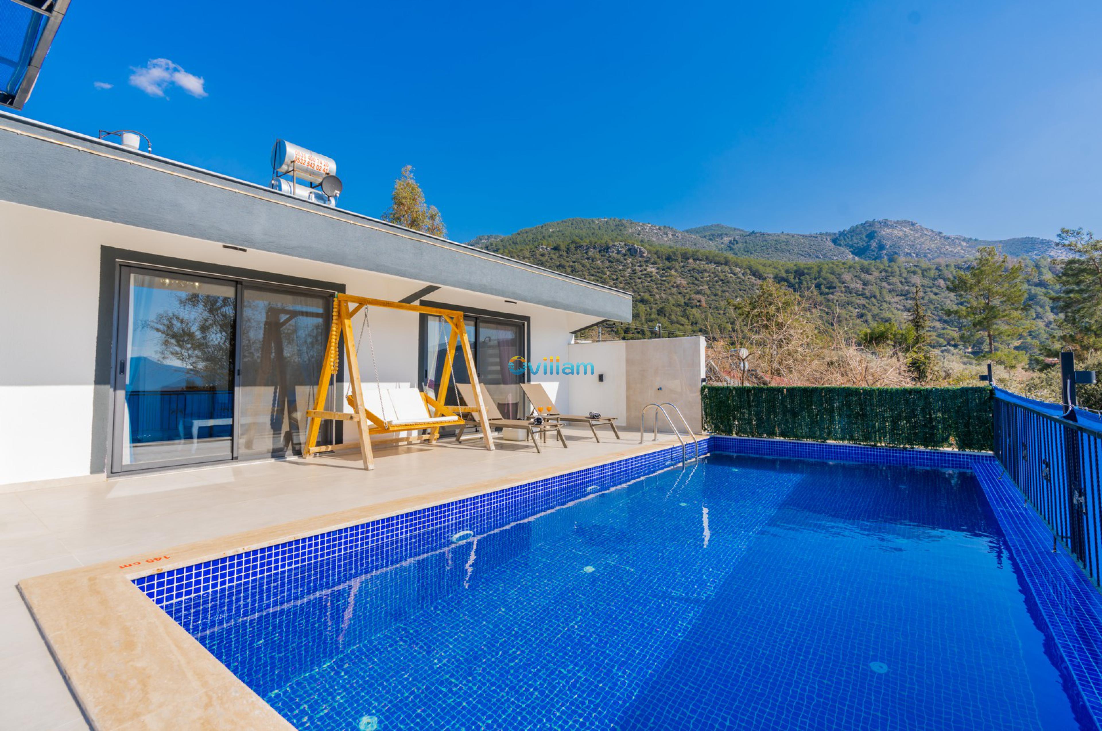ViLLA-ROSE-cAYKoY_00015_828.jpg