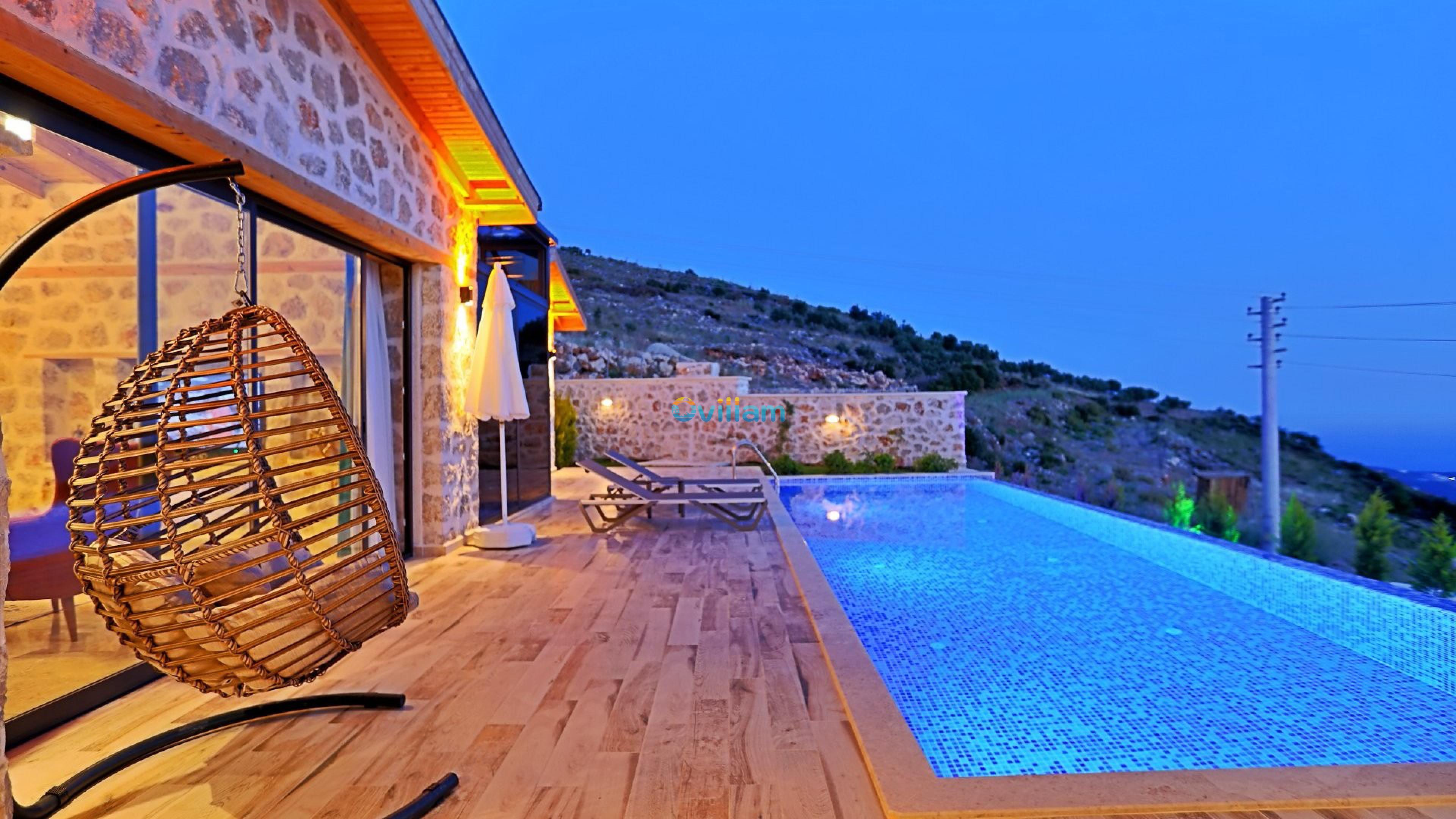 villalapazazra-23_361.jpg