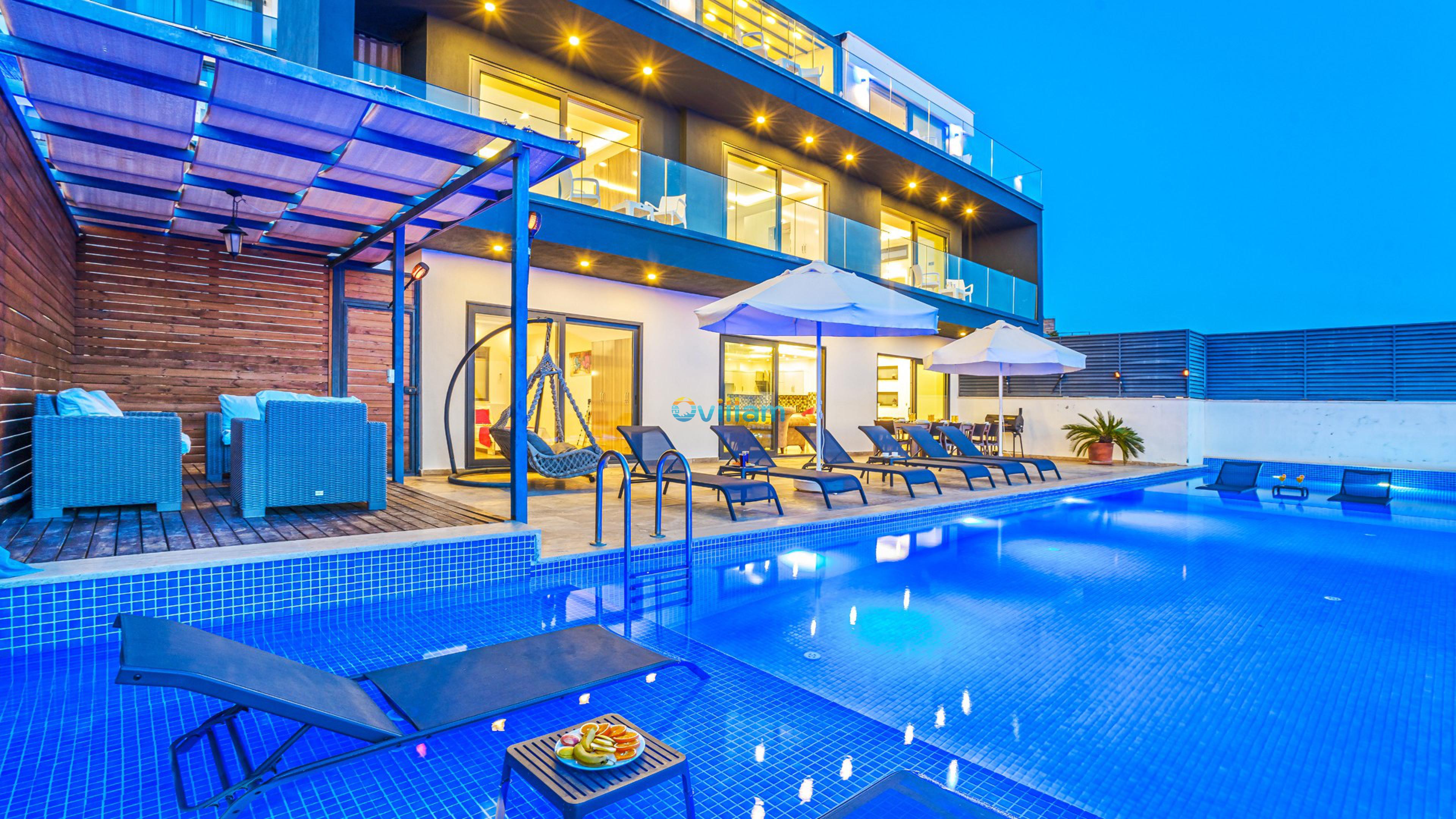 Mega-Villa_00001_624.jpg