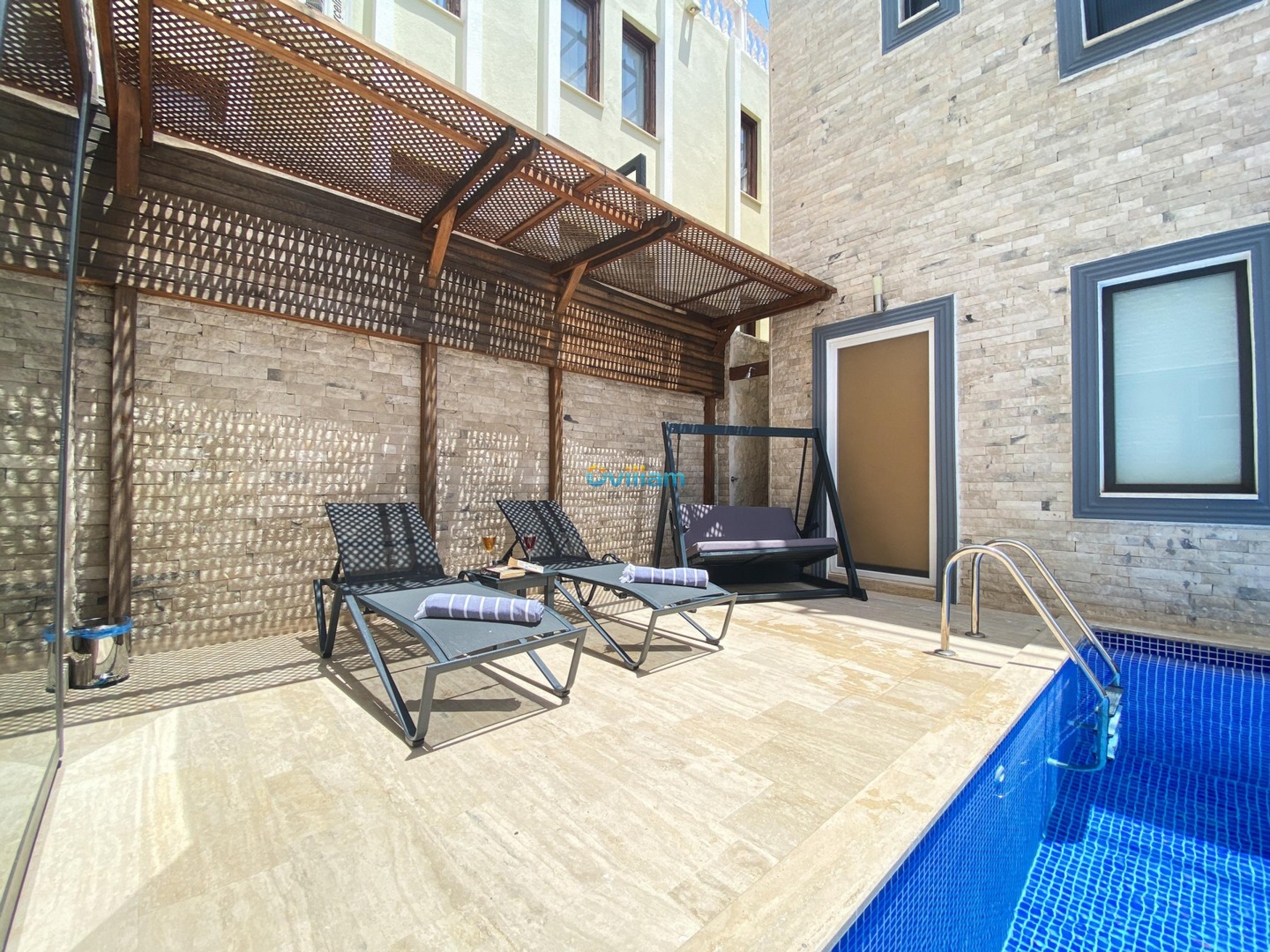 villa-wishes-23_696.jpg