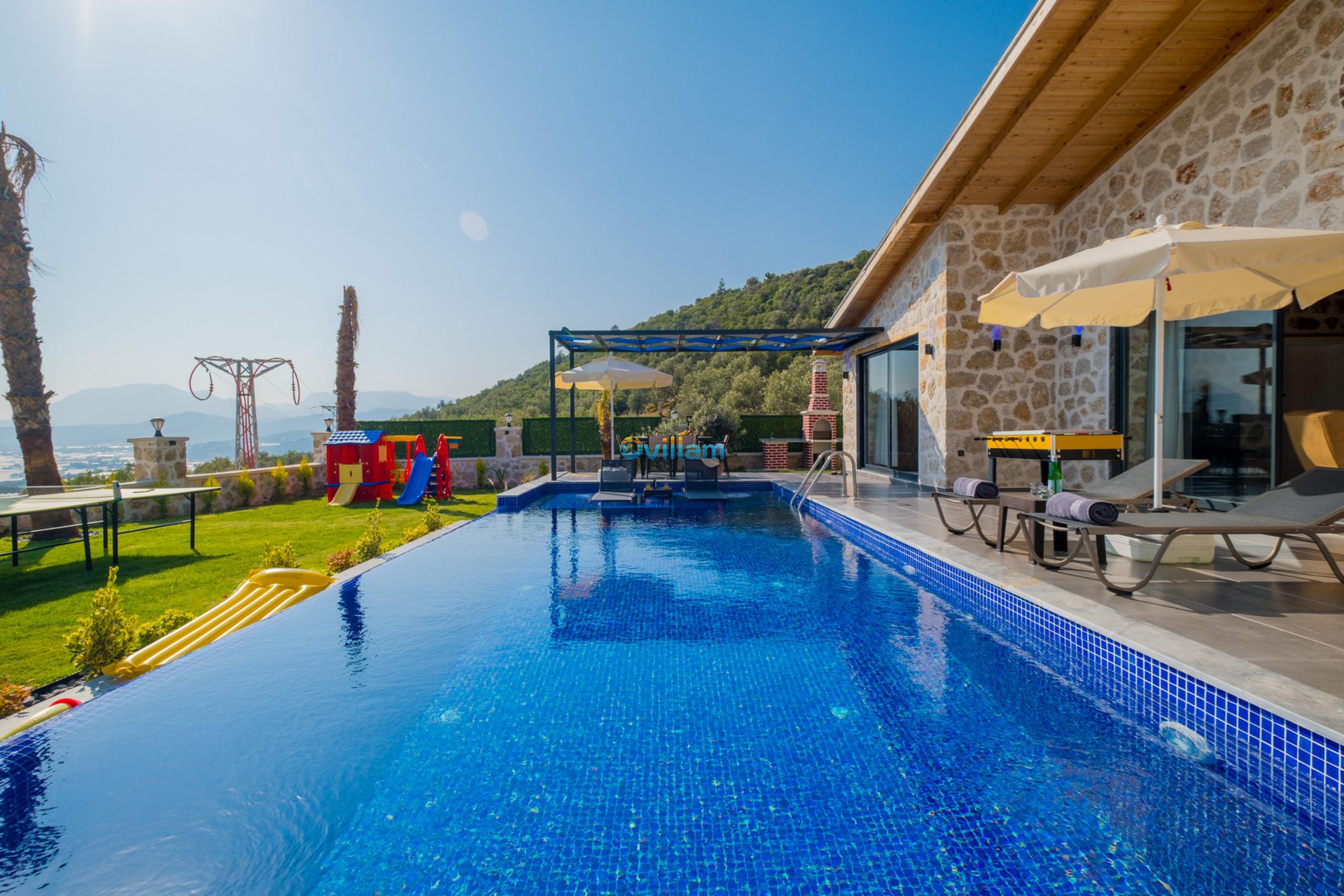 villa-hilltop-1_849.jpg