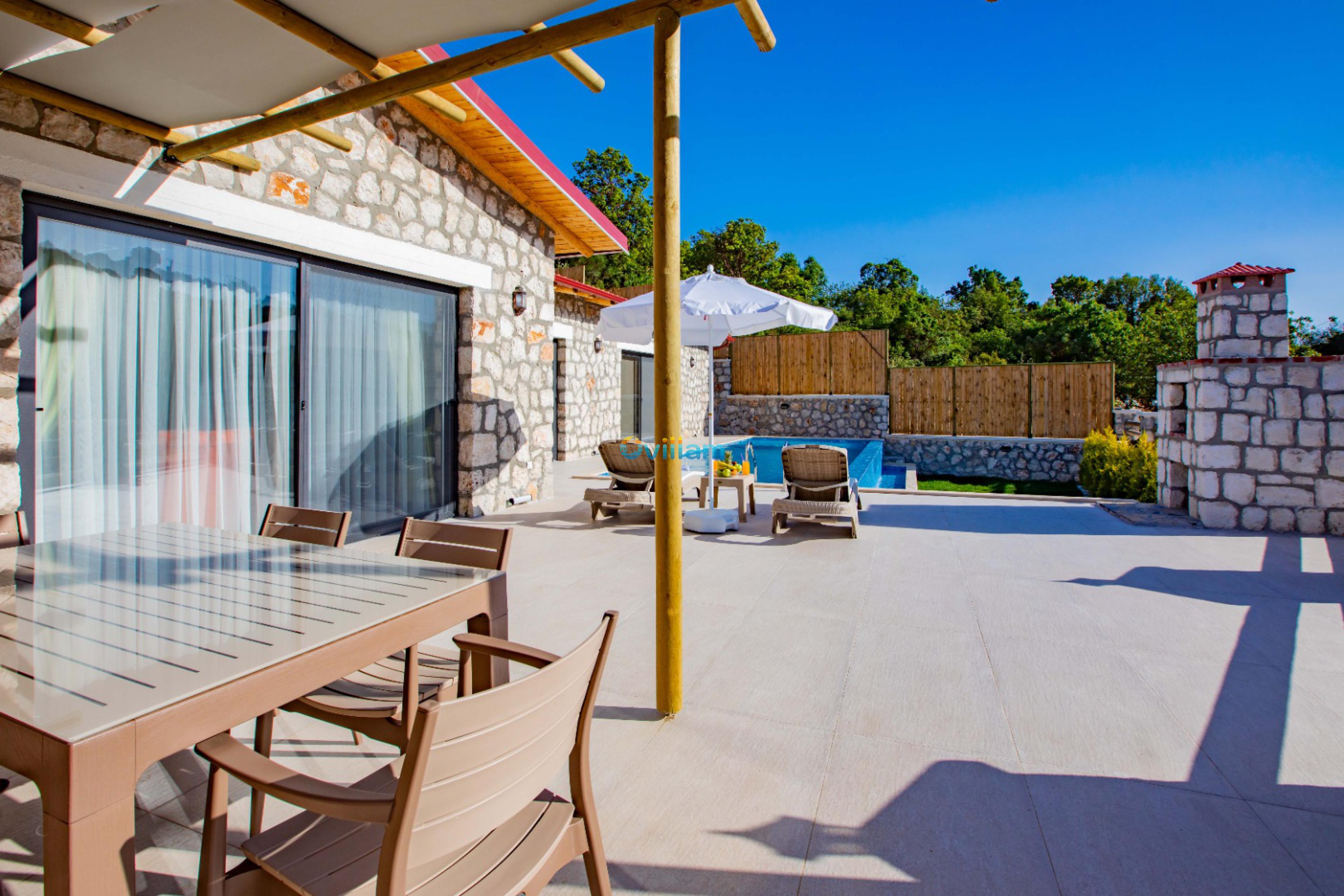 villa-miros-3-6_21.jpg