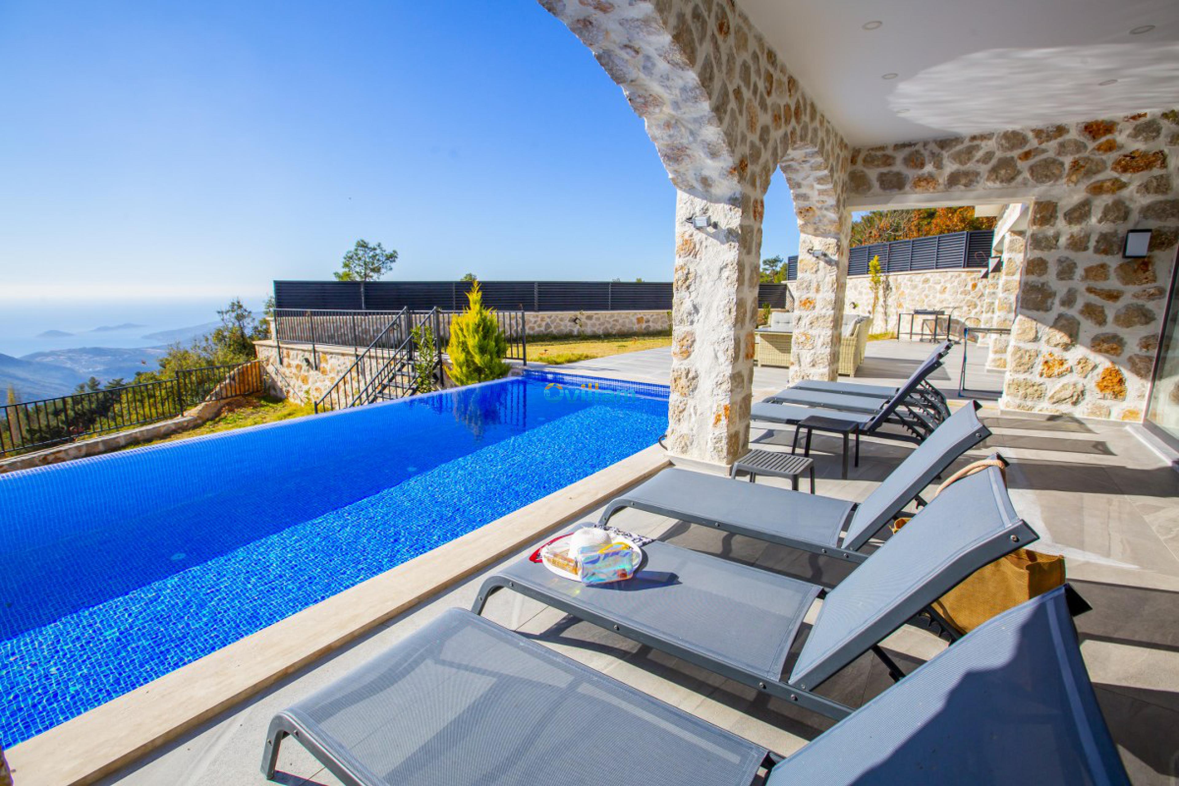 villa-royal-7-ovillam-6_1200x800_132.jpg