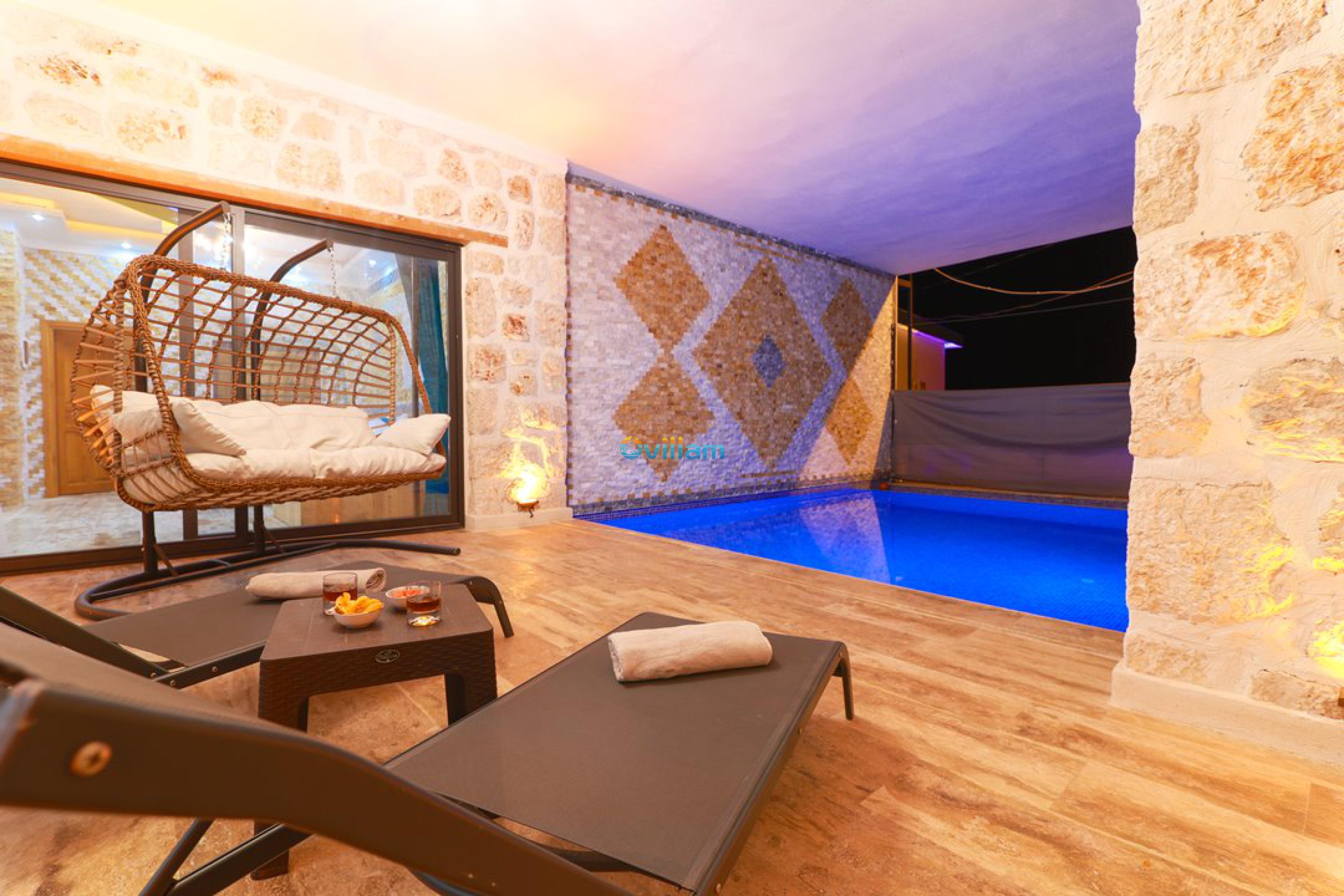 ovillam_villa_jungle_1-30_93.JPG