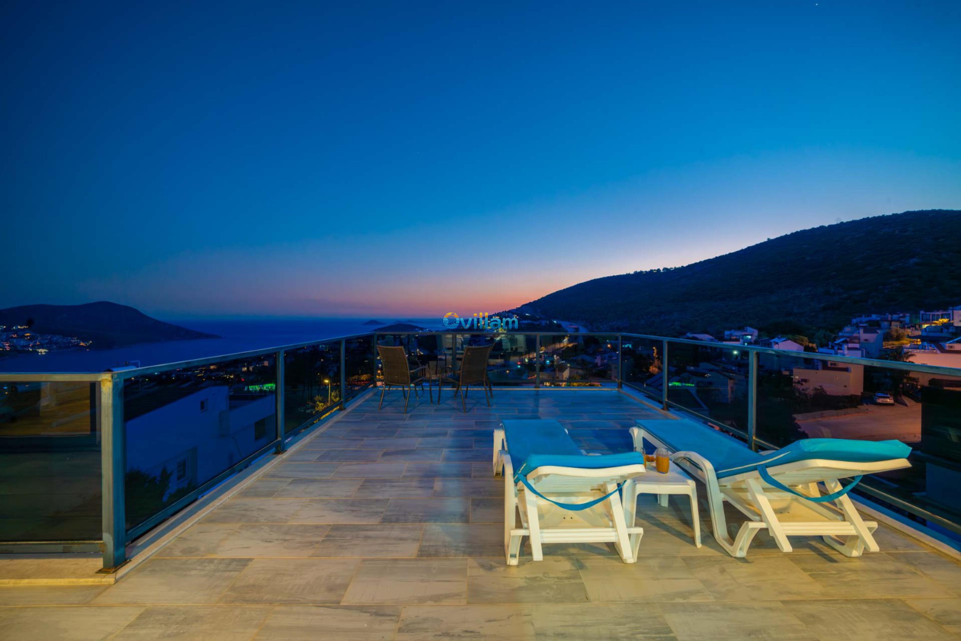 villa-platos-100_696.jpg