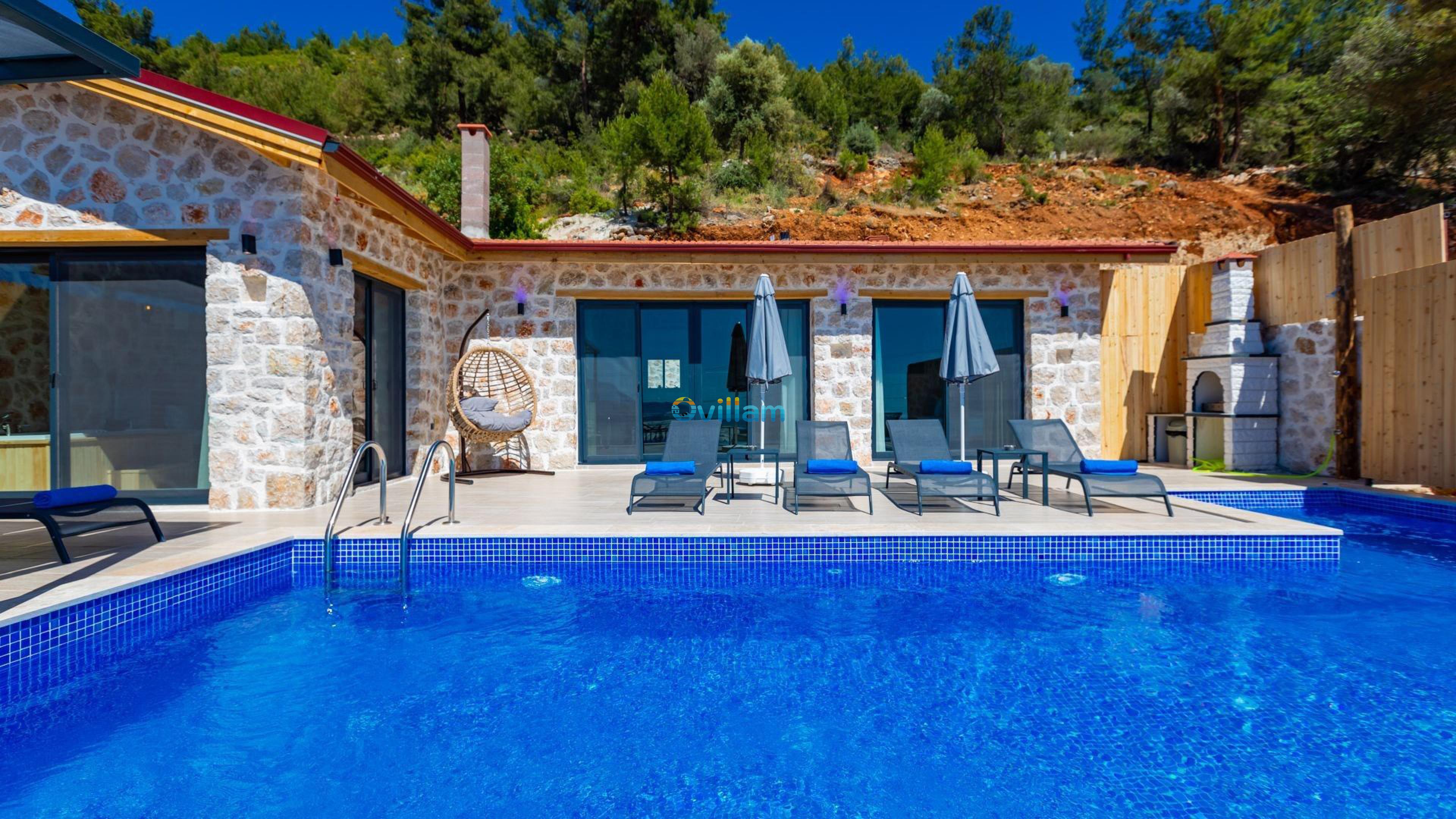 10-wings-villakalkan-74081621503098_681.jpg