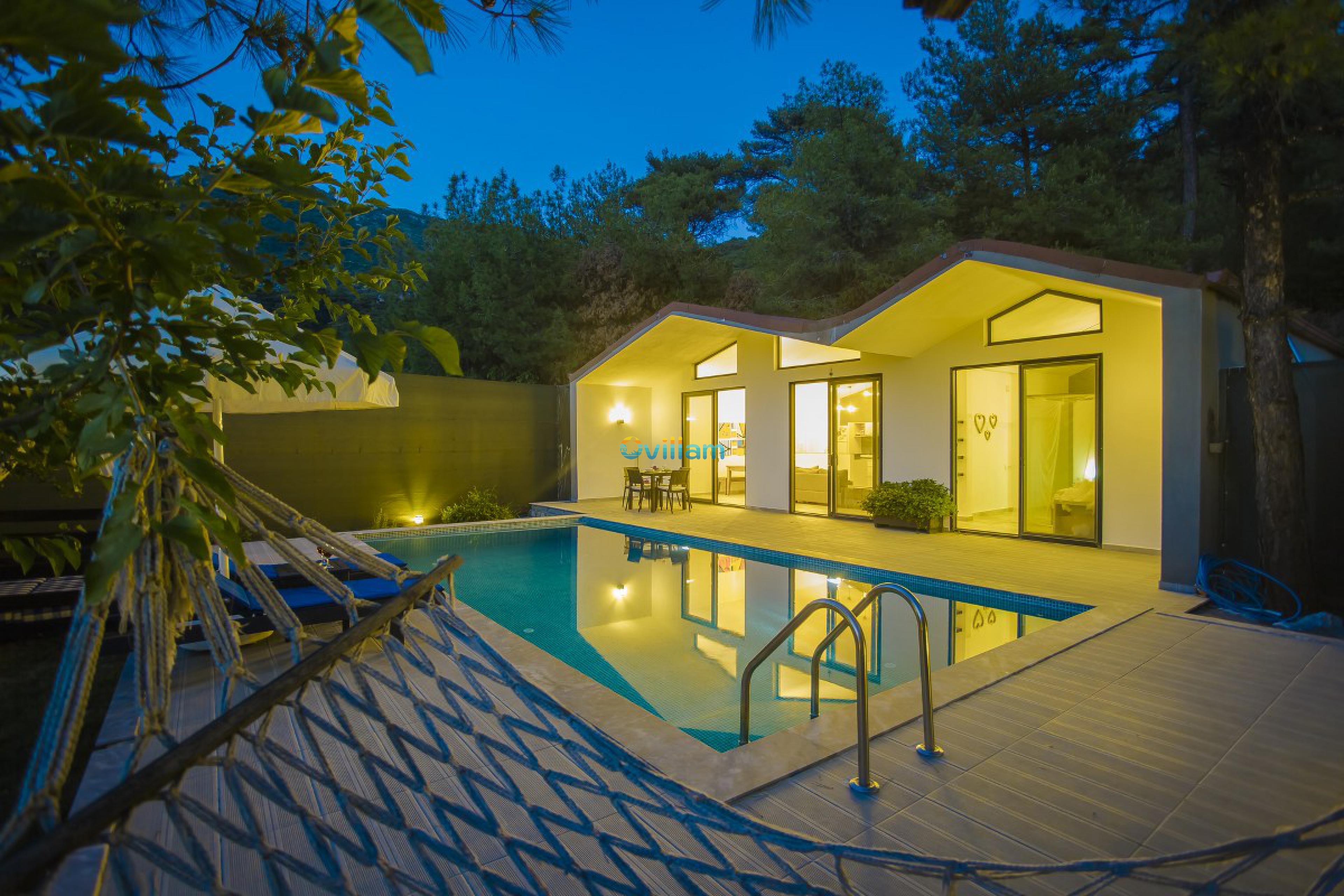 Sarp-Villa-Sunset-4_1200x800_372.jpg