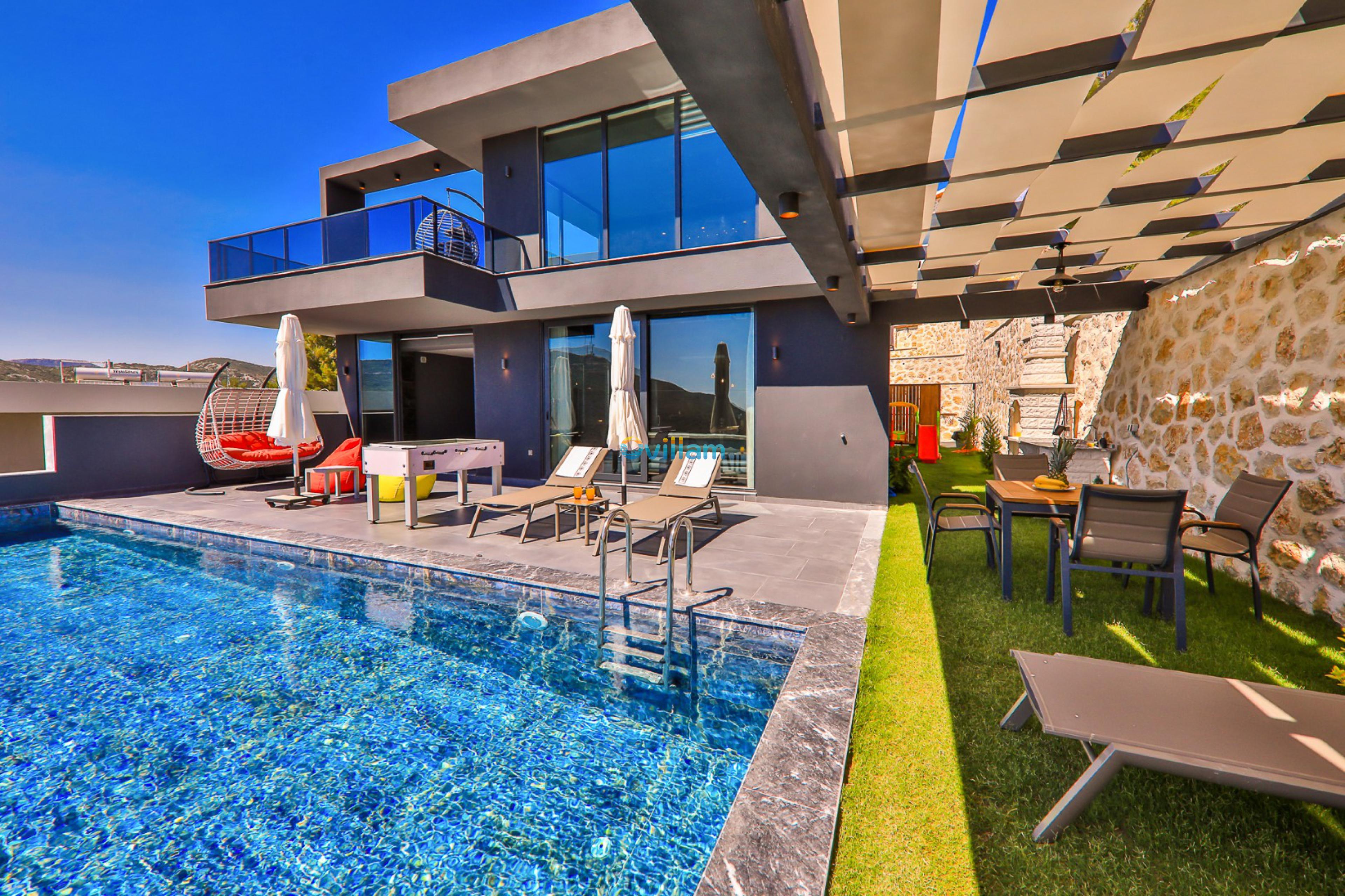 Ovillam_Villa_Dark_House-25_929.jpg