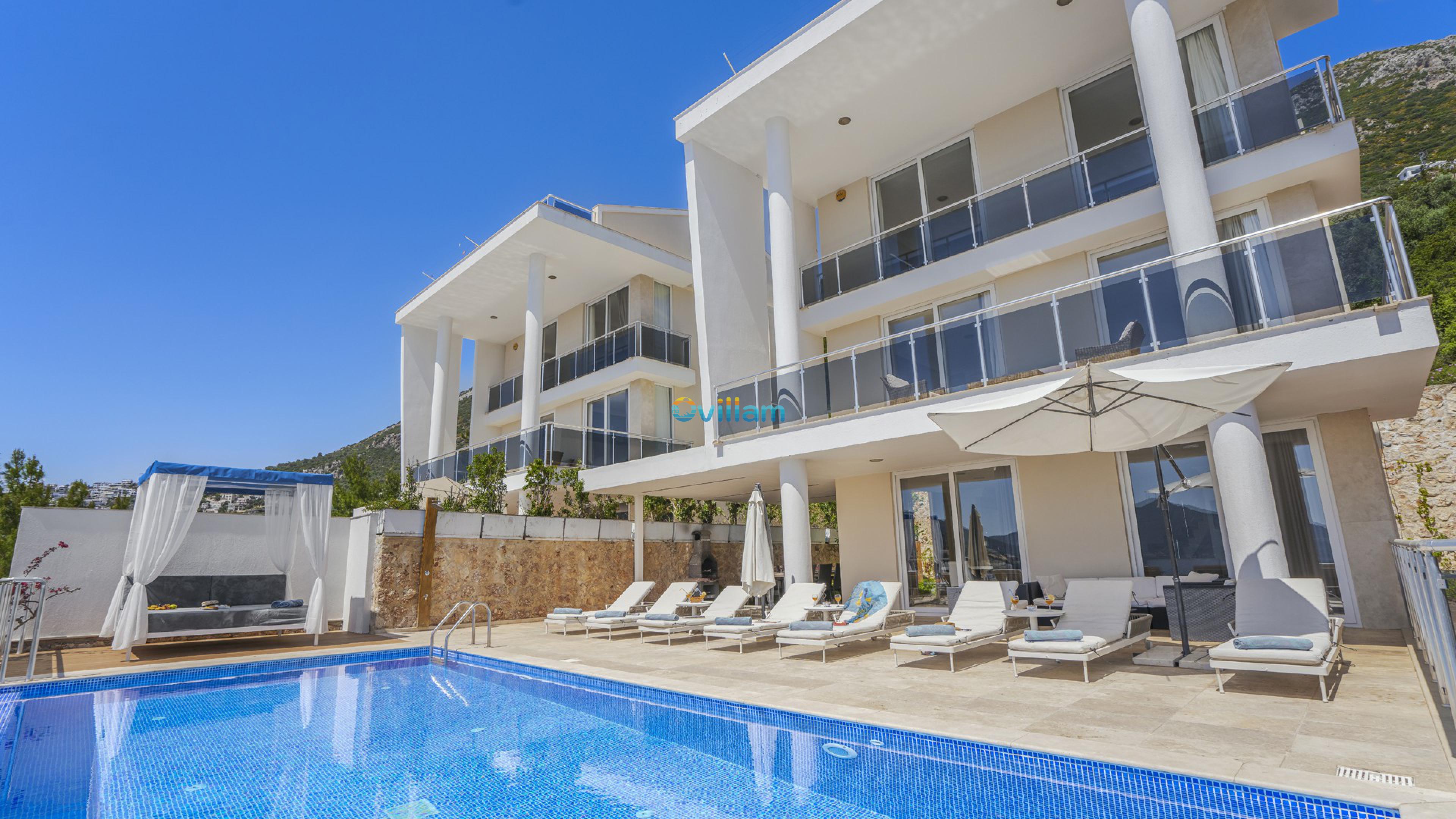 villa-blue-horizon-1-6415.jpg
