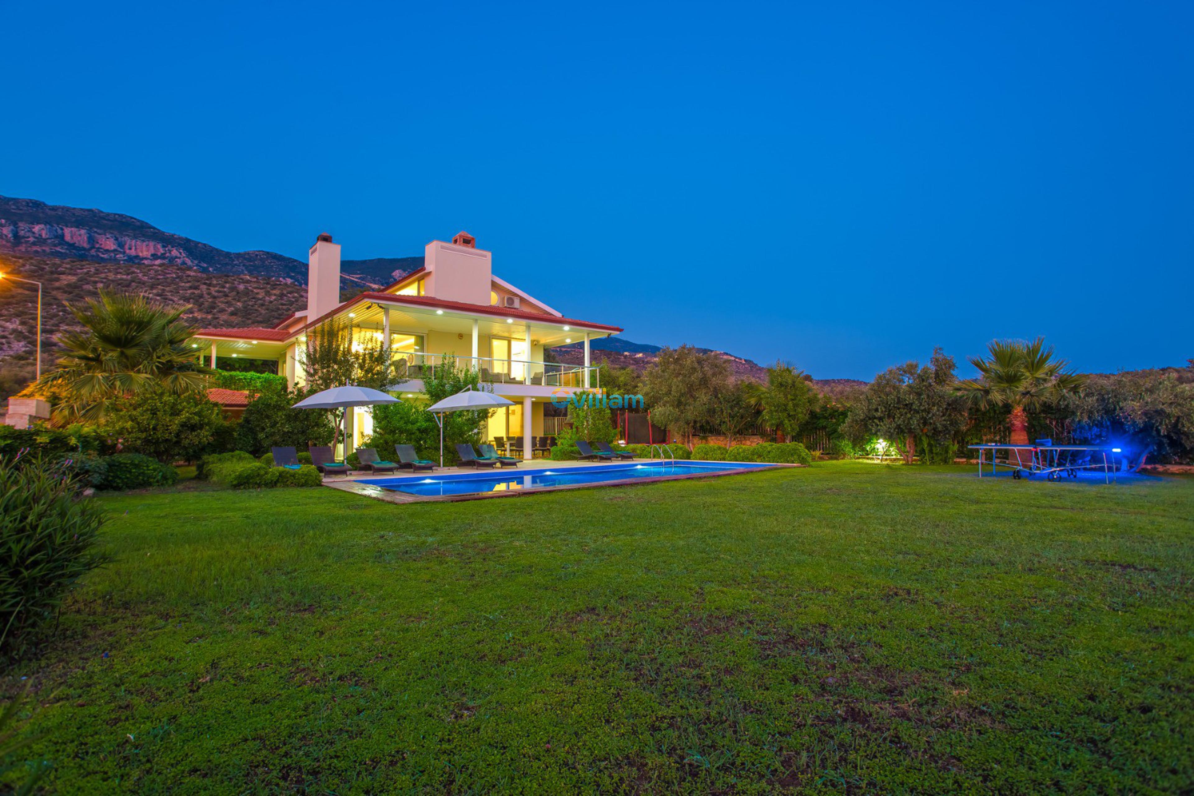 villa-just-1-7504.jpg