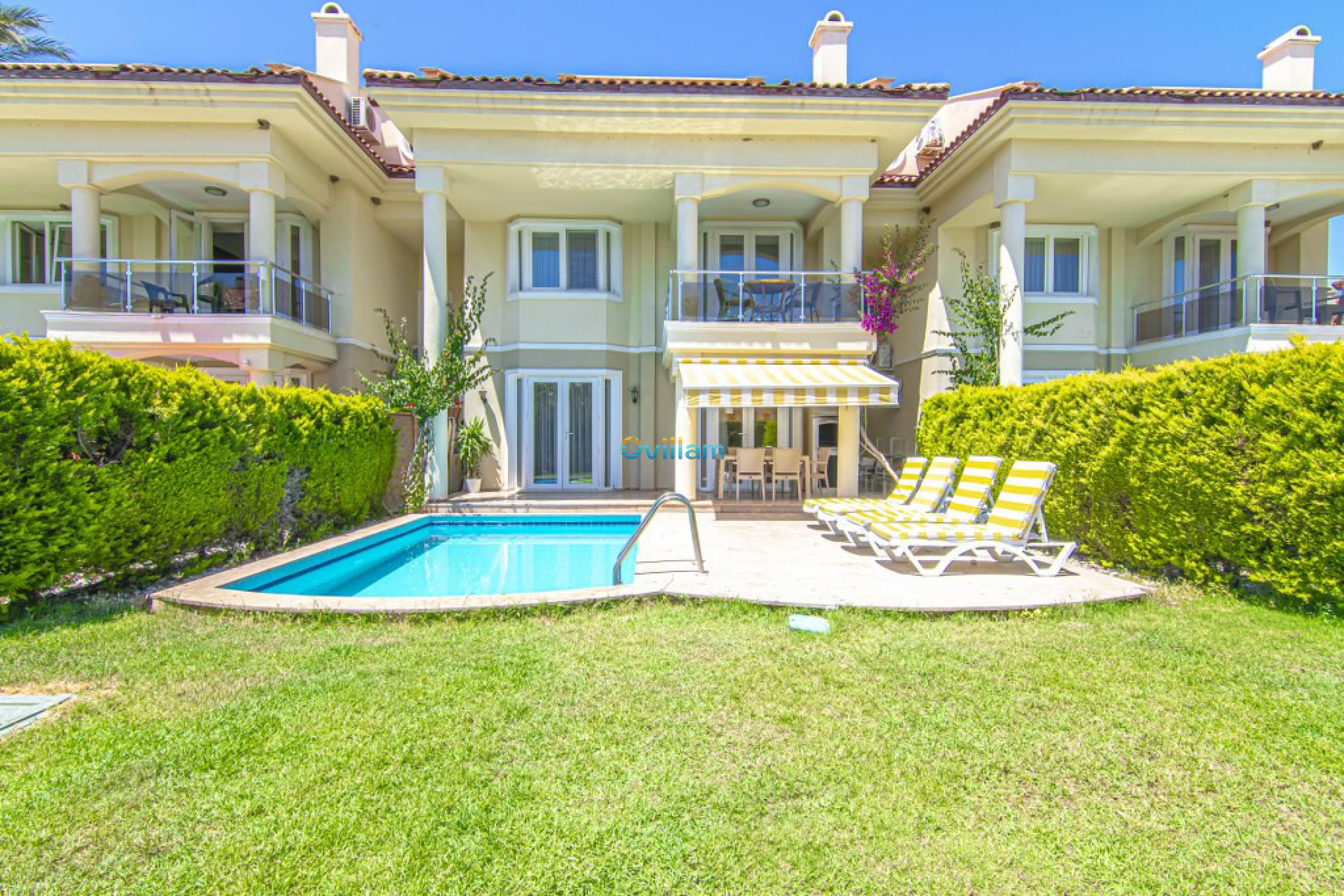 villa-pearl-8-0-4422.jpg