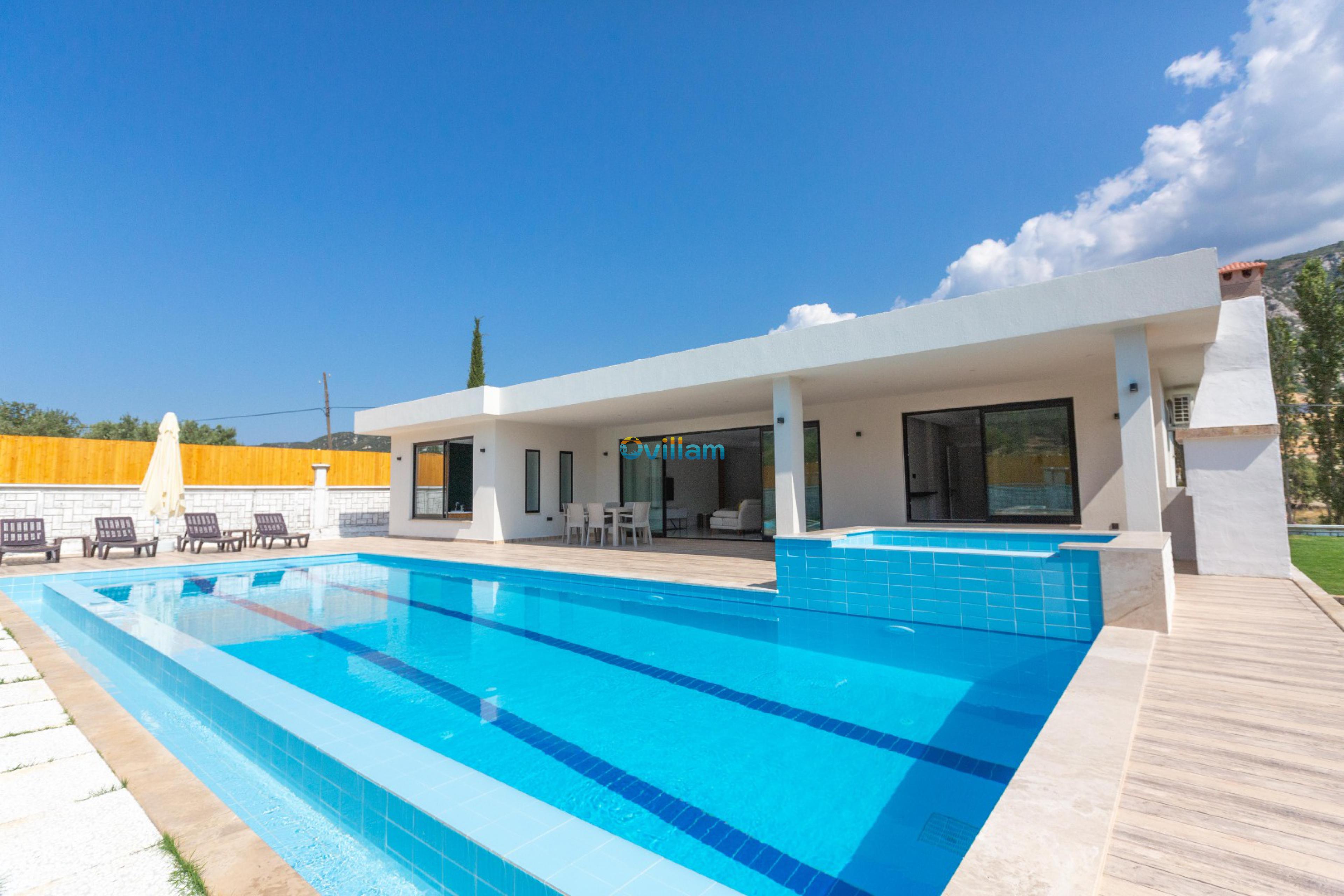 Ovillam_Villa_Edda-34_500.jpg