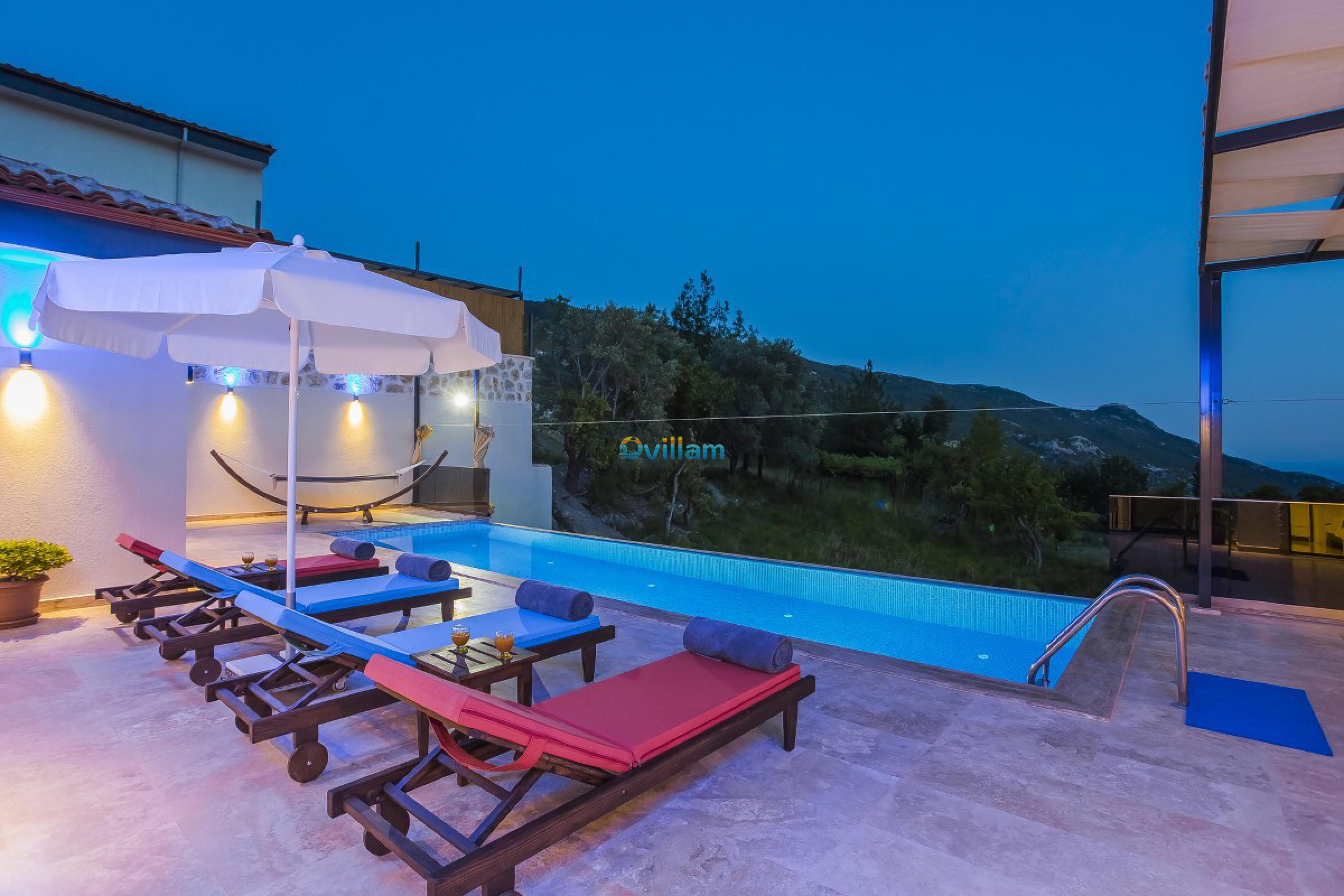 sila-Villa-Sunset-16_1200x800_289.jpg