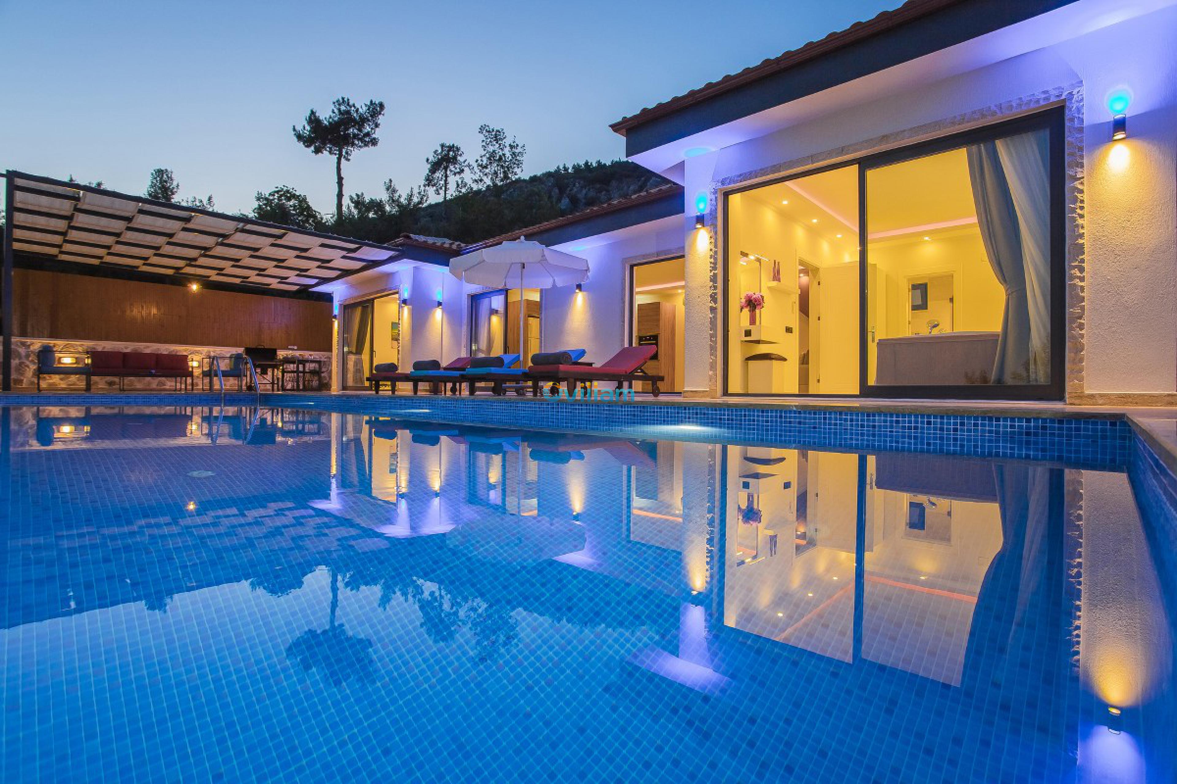 sila-Villa-Sunset-1_1200x800_841.jpg