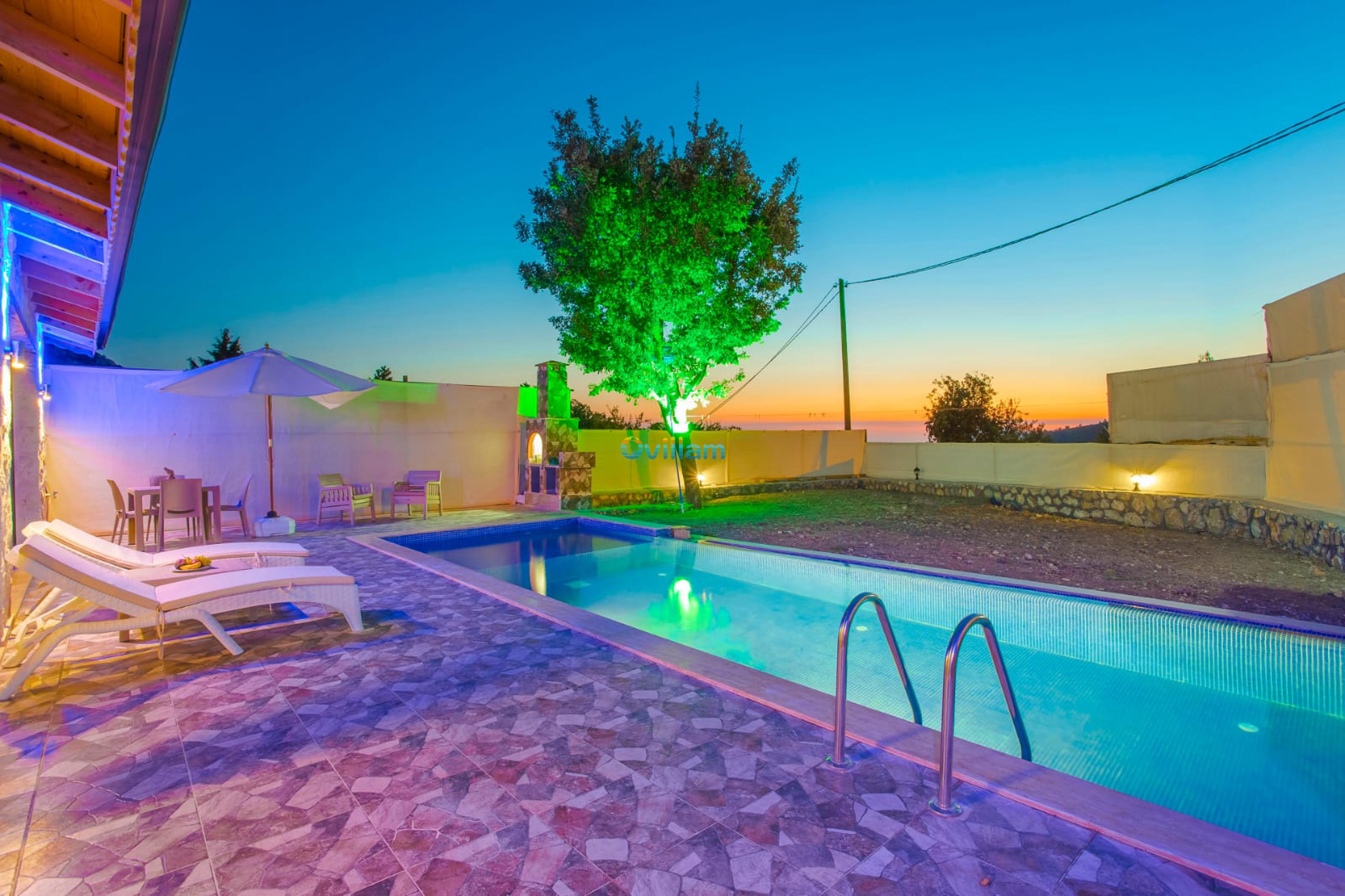 villa-merlin-3-28_860.jpeg