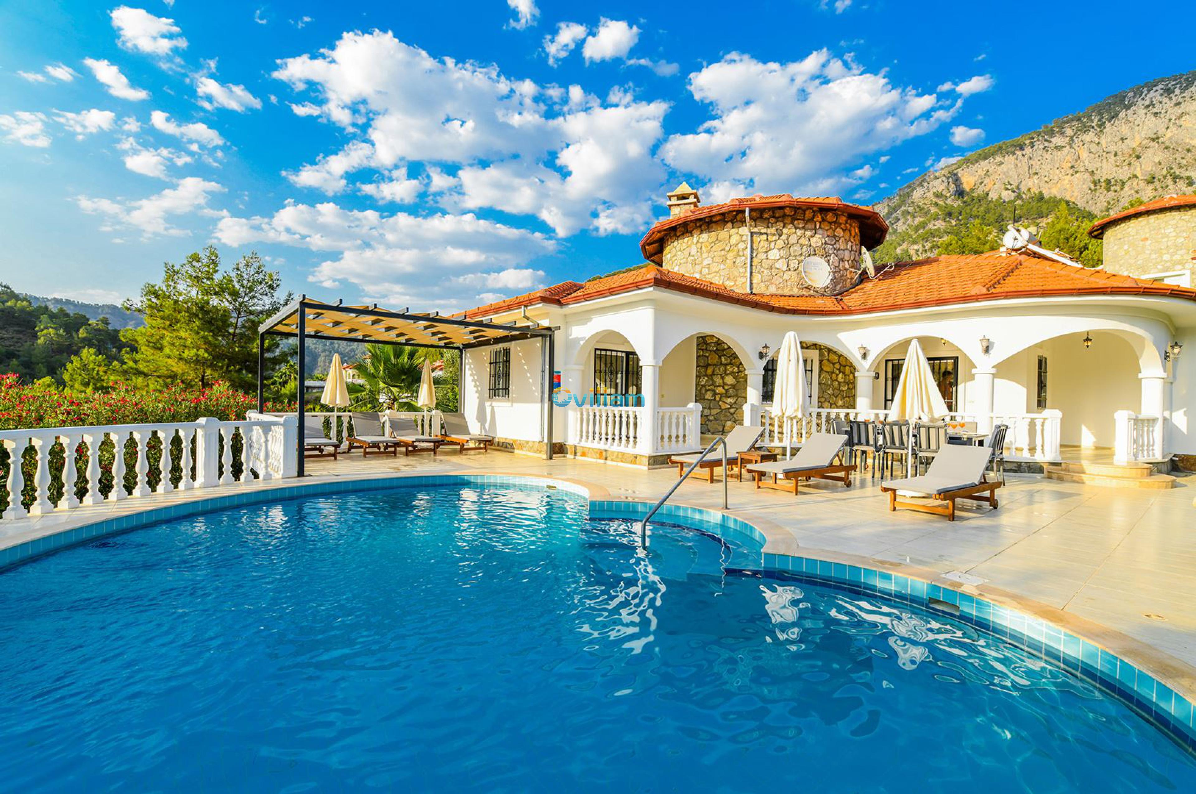 villa-paradise-12-33_607.jpg