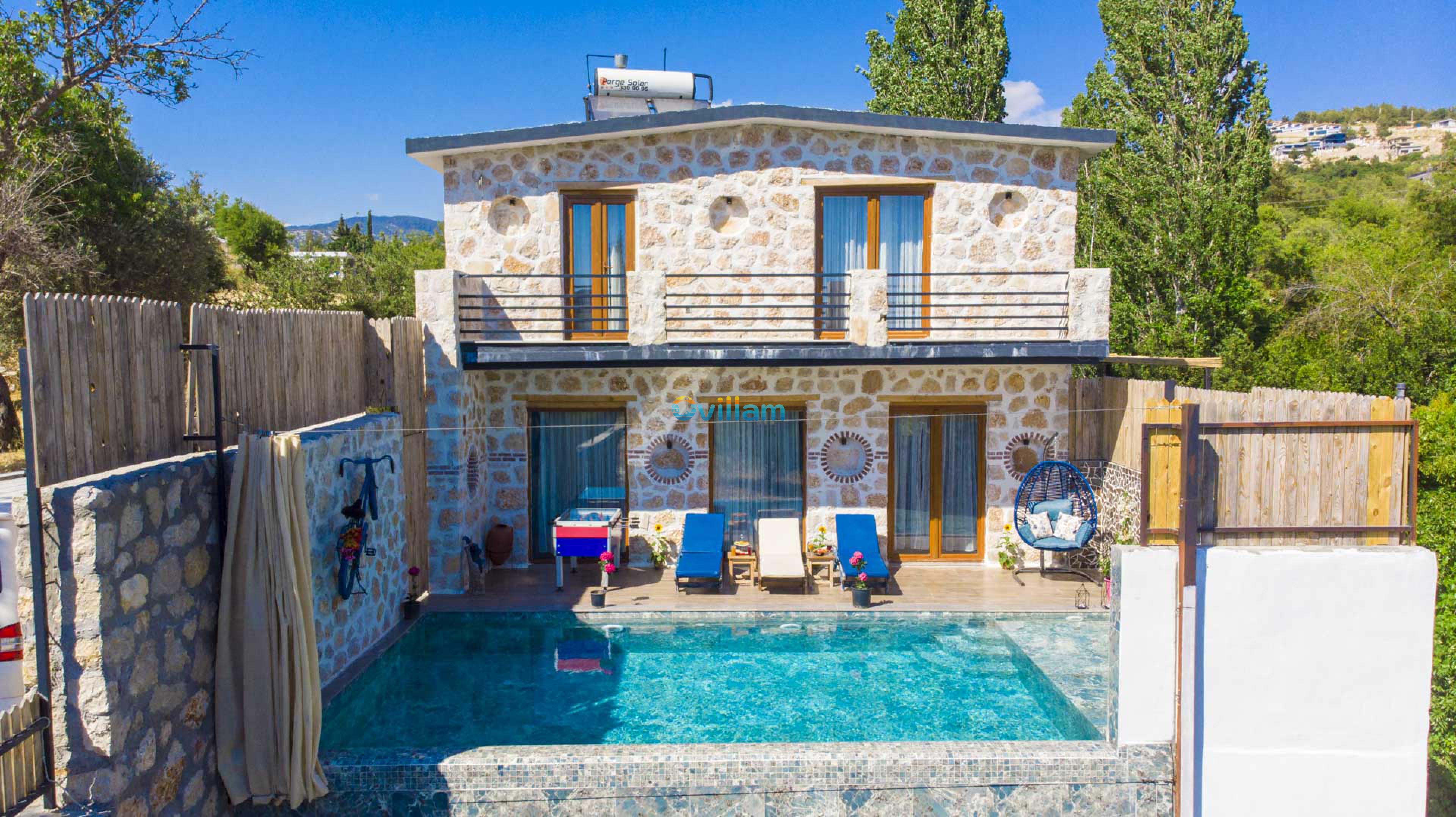 villa-family-3_306.jpg