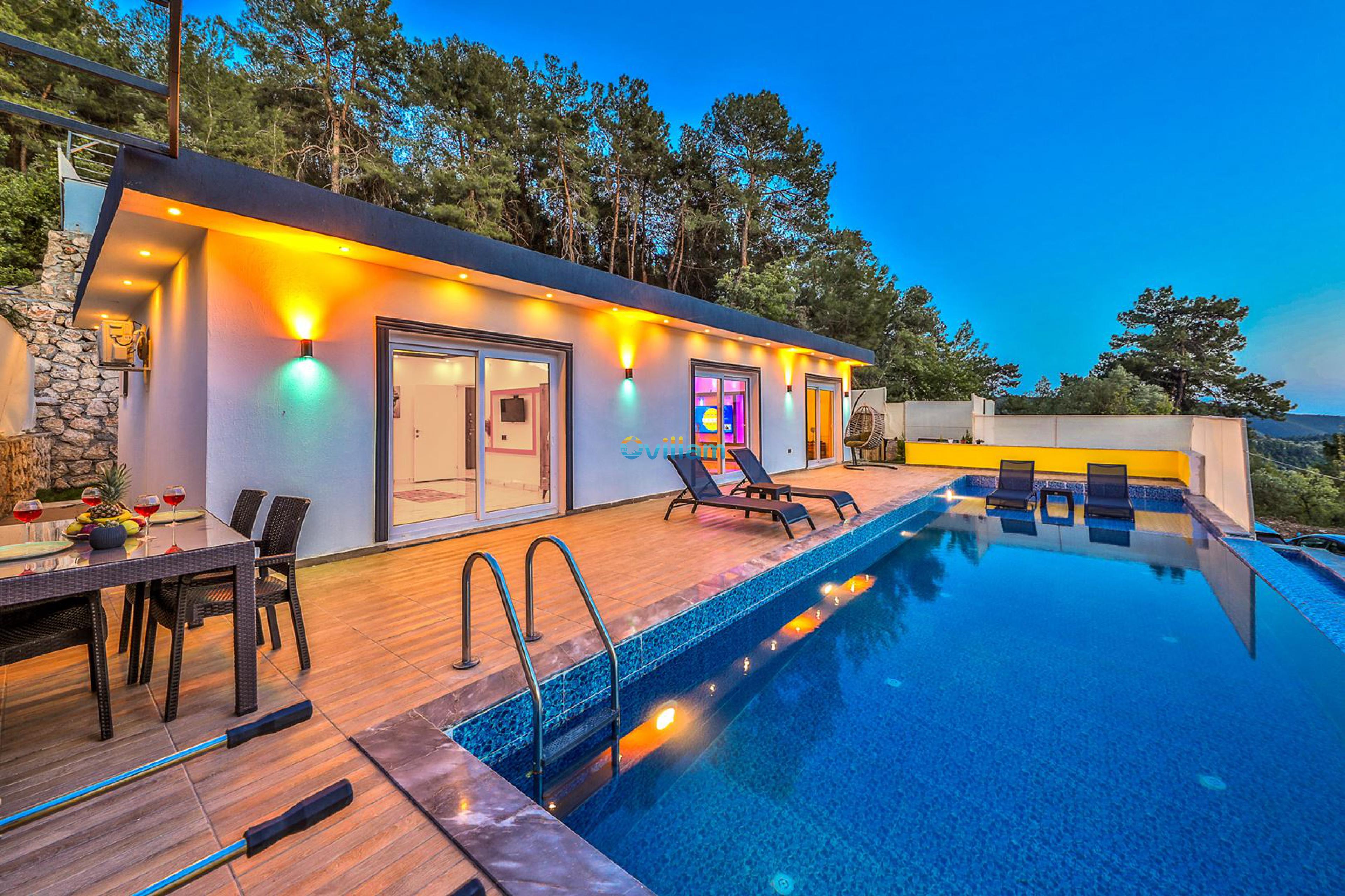 villa-life-35_603.jpg