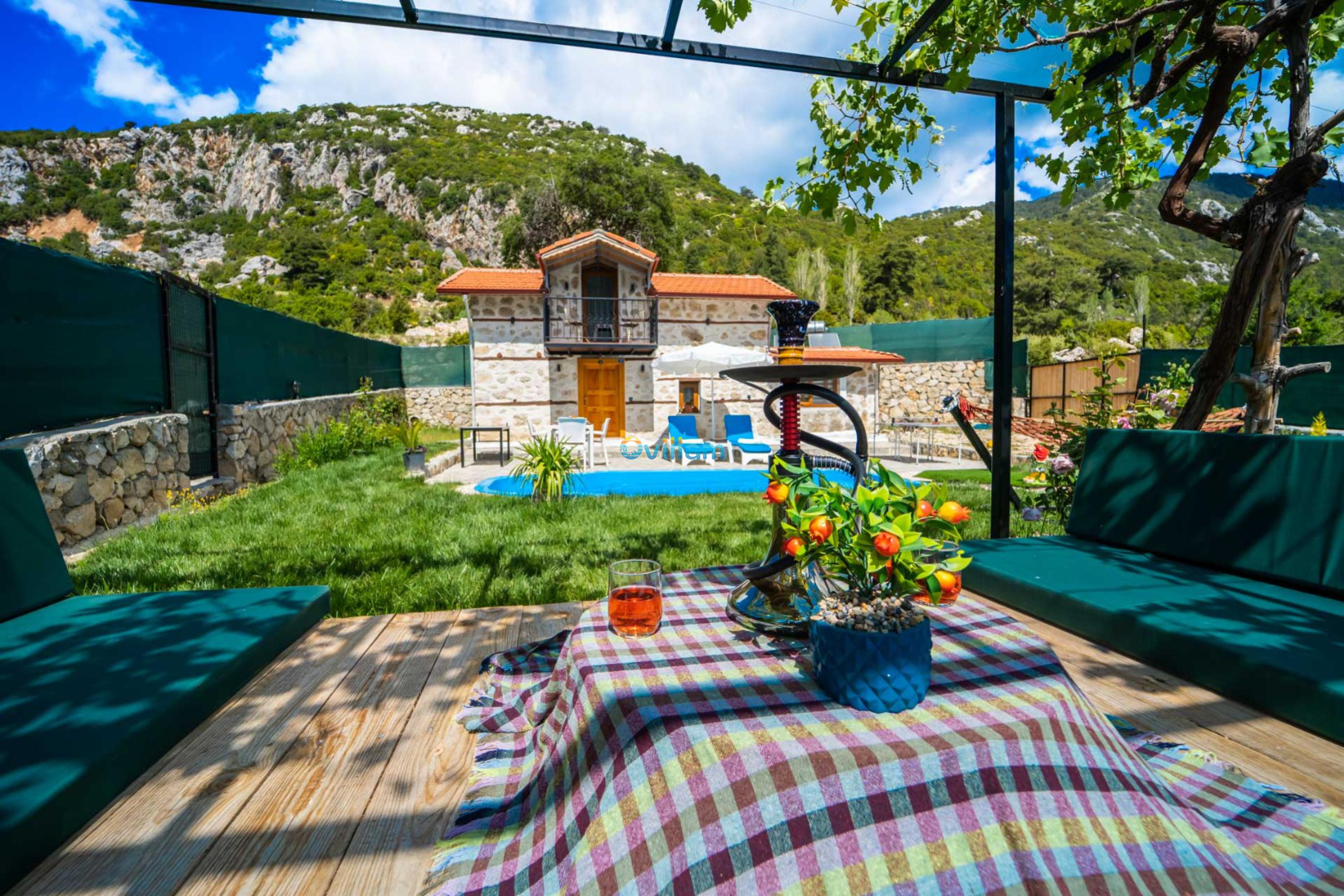villa-mountain-house-ovillam-26_803.jpg