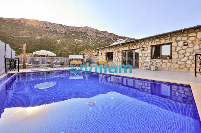 Villa Ado Sıralar | Kalkan Bezirgan Kiralık Villa