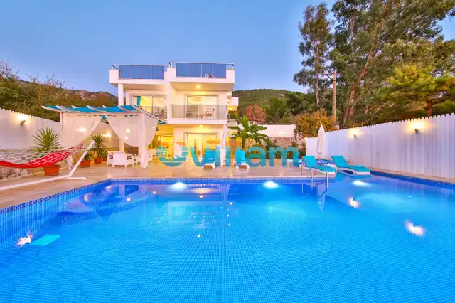 Villa Özge Üzümlü | Kalkan Üzümlü Kiralık Villa