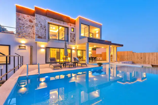 Villa Lares | Kaş Pınarbaşı Kiralık Villa