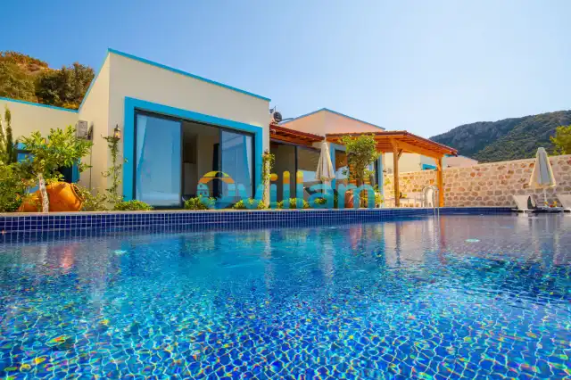 Villa Mulberry Silver| Kalkan Yeşilköy Kiralık Villa