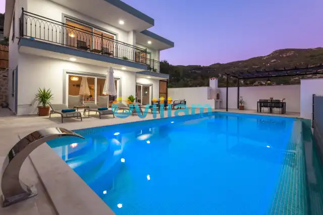 Villa Zeybek Evi | Kalkan İslamlar Kiralık Villa