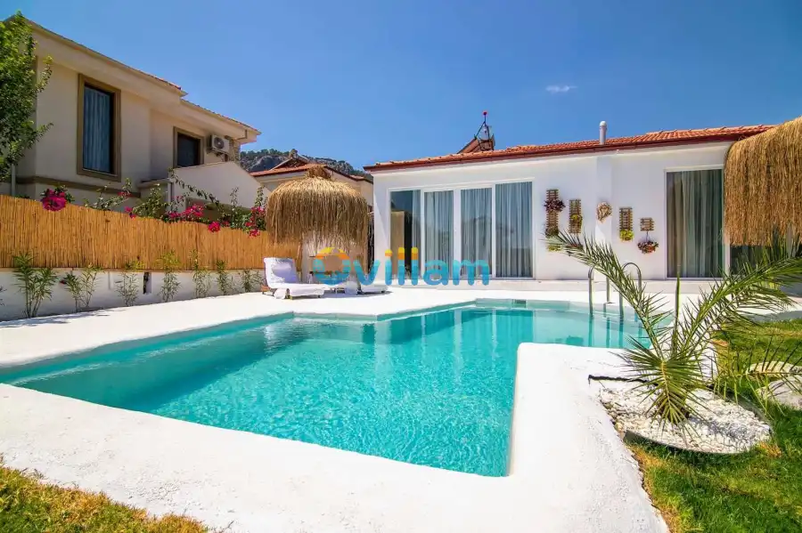Villa Sunny Garden 1-0