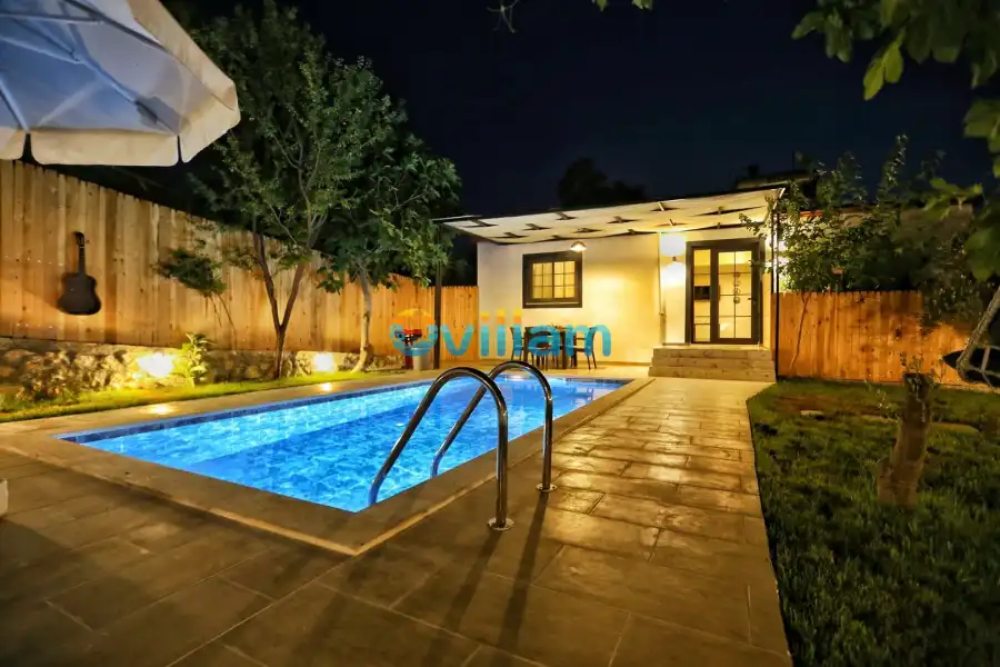 Villa In Love-0