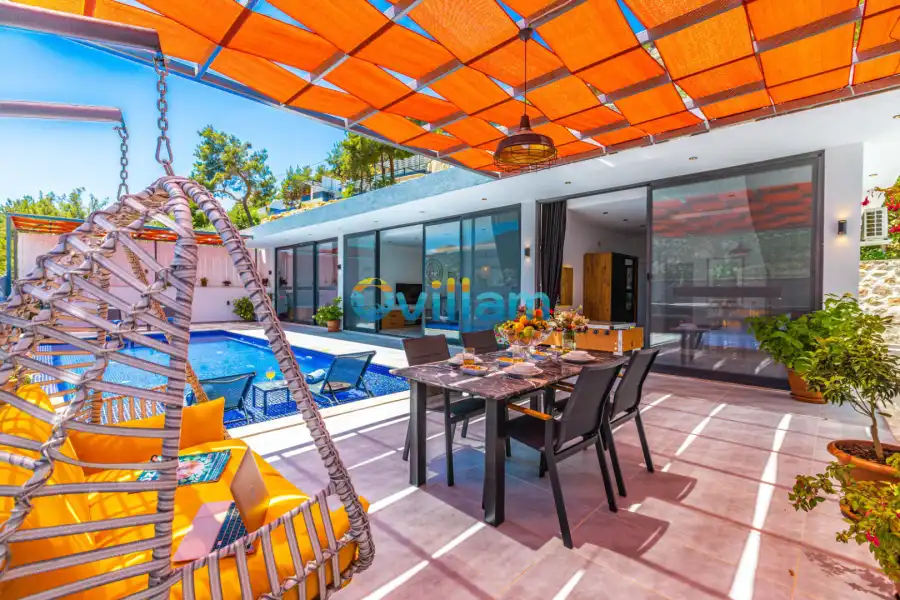 Villa Neon-0